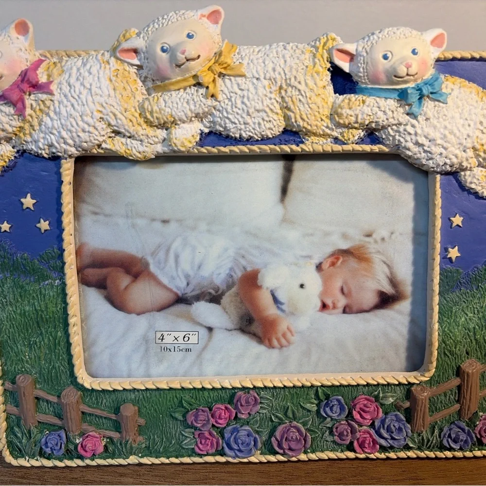 Vintage Figi Graphics COUNTING SHEEP White Lambs Picture Photo Frame
